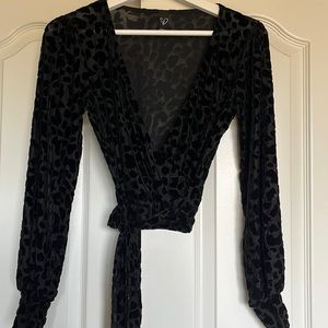 Windsor date night top black leopard